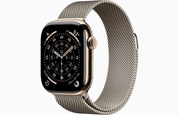 Часы Apple Watch Series 11 (2025), 42 мм, корпус из титана цвета «Natural», ремешок Titanium Milanese Loop цвета «Natural», бежевый